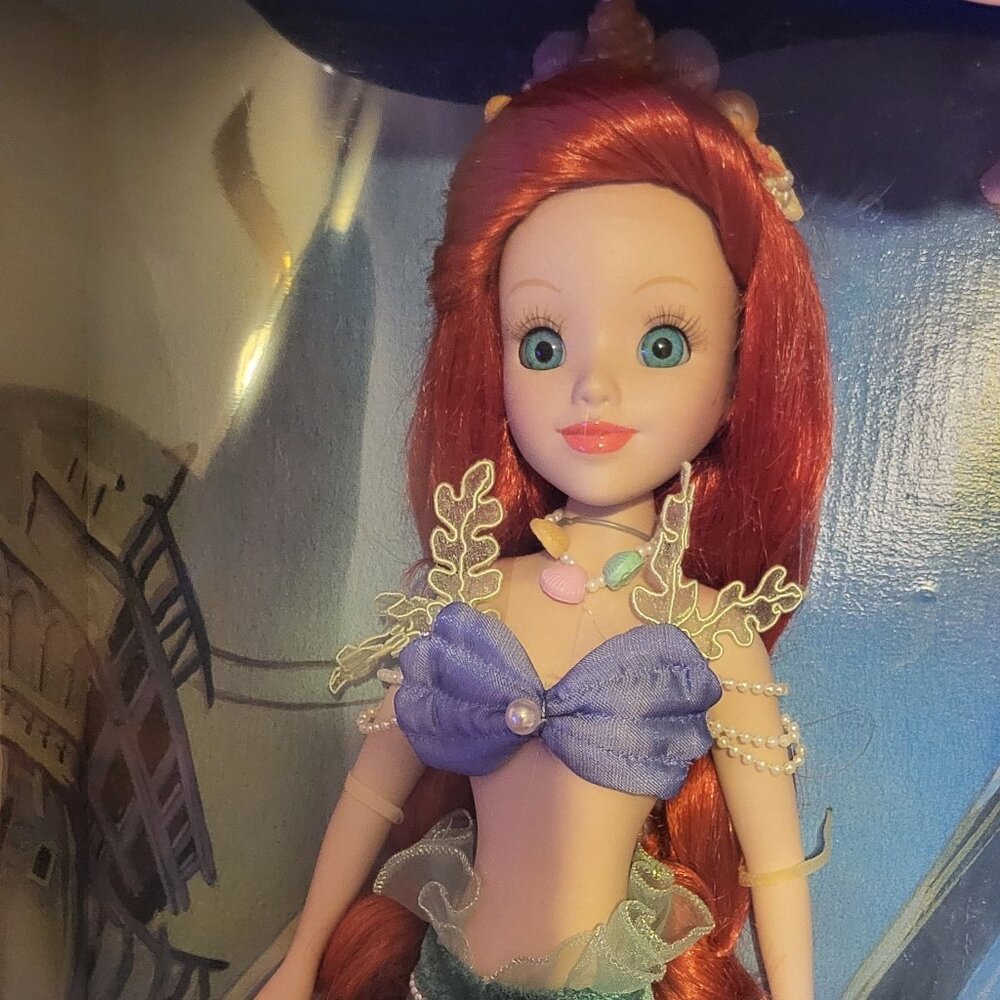 Disney Ariel Porcelain keepsake doll - Picture 3 of 6
